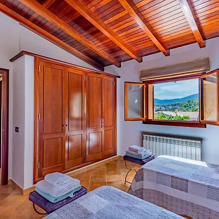 In Center Of With Pool And Jacuzzi Pollença